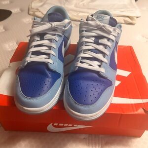 Nike Dual-Tone Blue Sneakers